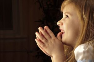 cómo transmitir la fe a nuestros hijos
